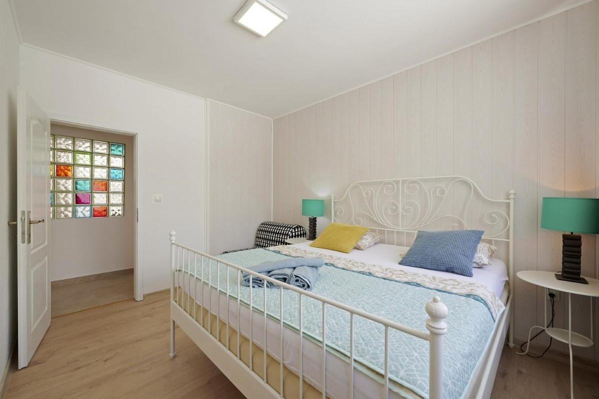 Vila Smuketa In Trogir Haus Fuer 4 Personen Exteriér fotografie