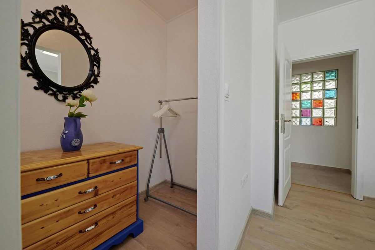 Vila Smuketa In Trogir Haus Fuer 4 Personen Exteriér fotografie